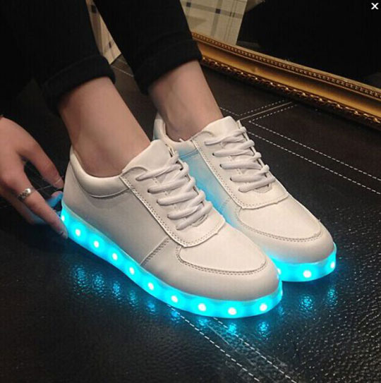 Wear Colorful LED Light Up Shoes 