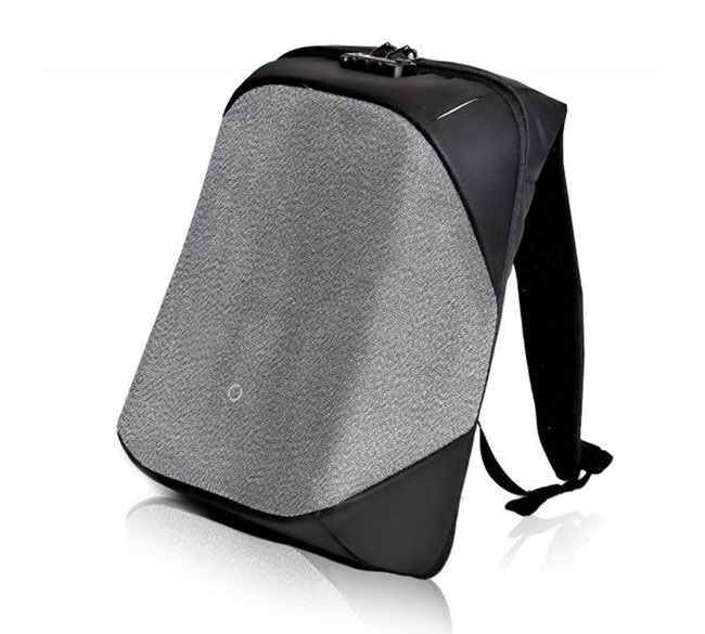 Smart Anti-Theft Backpack - The Perfect Gift To Safekeep All Your Gadgets