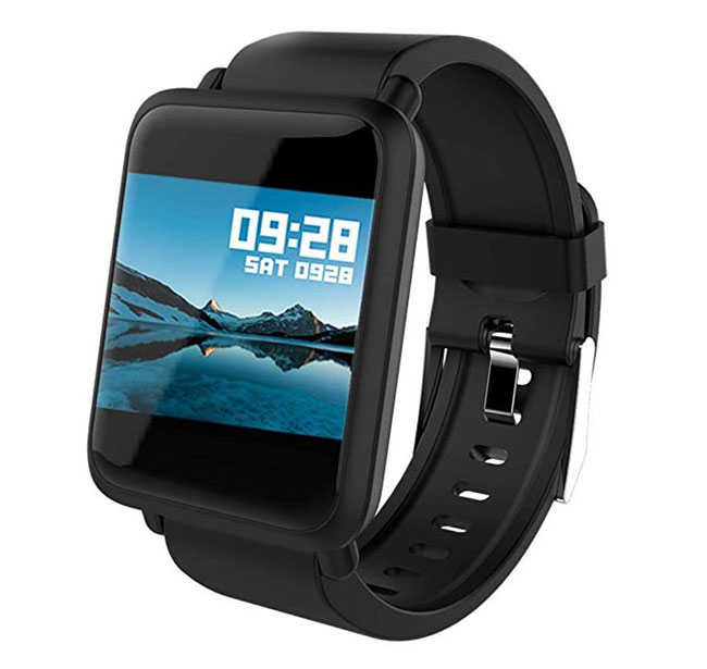 Smart Fitness Tracker and Monitor Gadget for Fitness Enthusiasts